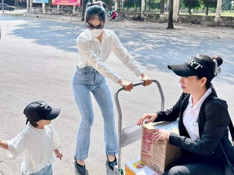 Corset Chuẩn gieo duyên từ thiện