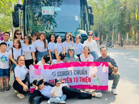 Corset Chuẩn gieo duyên từ thiện