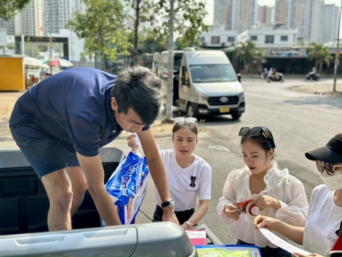 Corset Chuẩn gieo duyên từ thiện